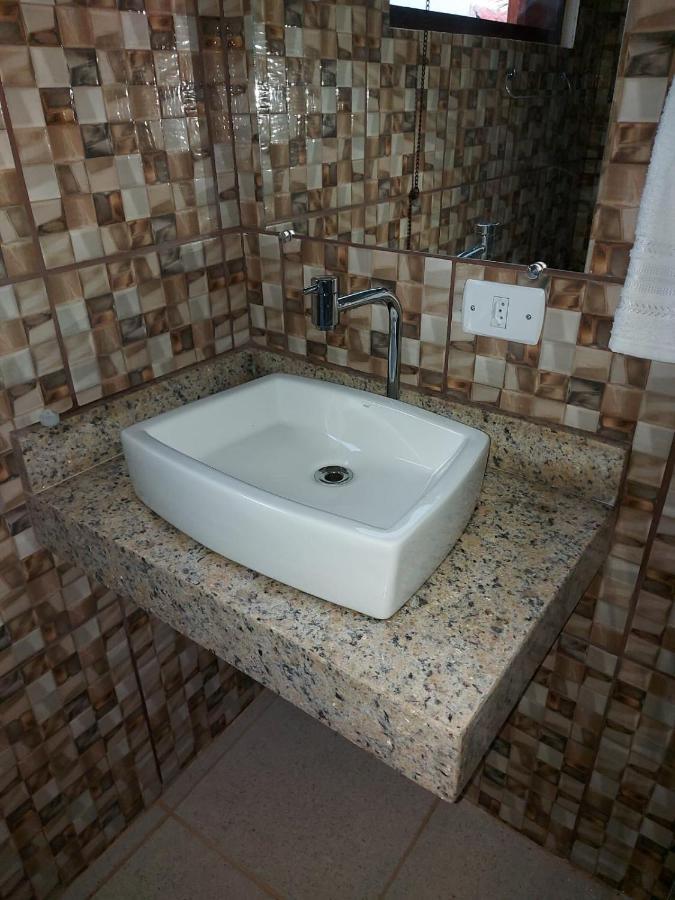 Suites Pouso Familiar Jose E Maria Парати Екстериор снимка