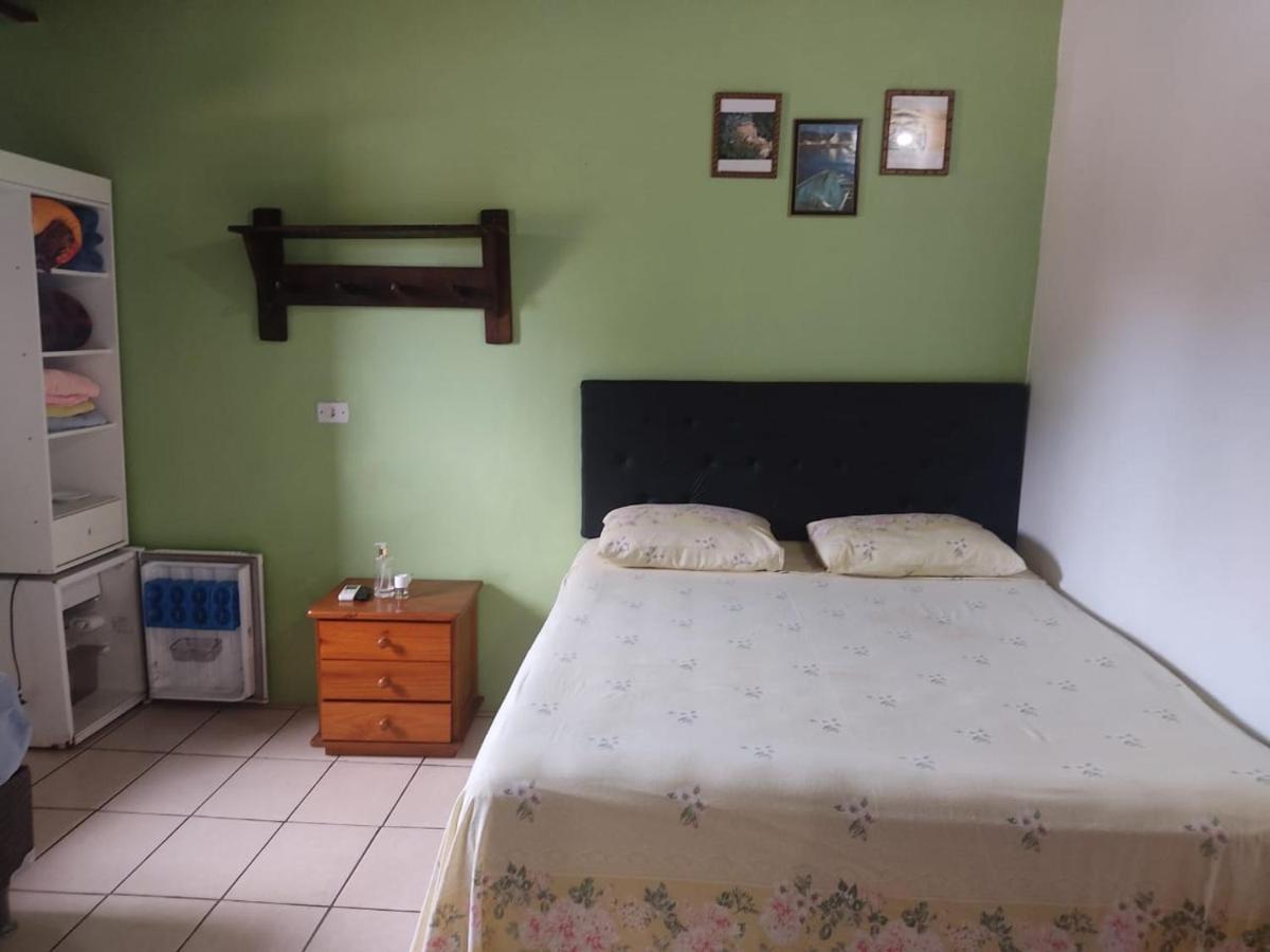 Suites Pouso Familiar Jose E Maria Парати Екстериор снимка